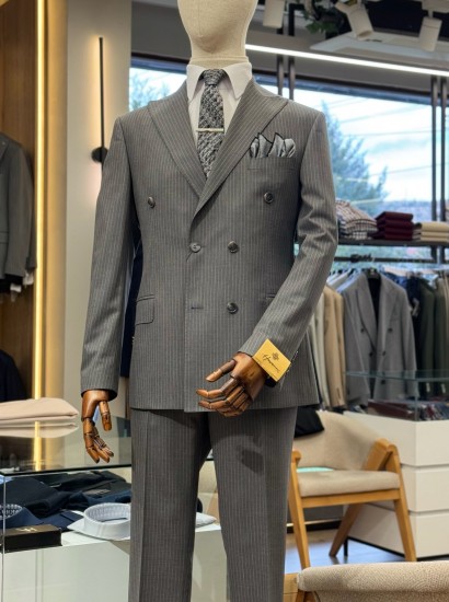 %88 Yün Çizgili Kruvaze Takım Elbise 