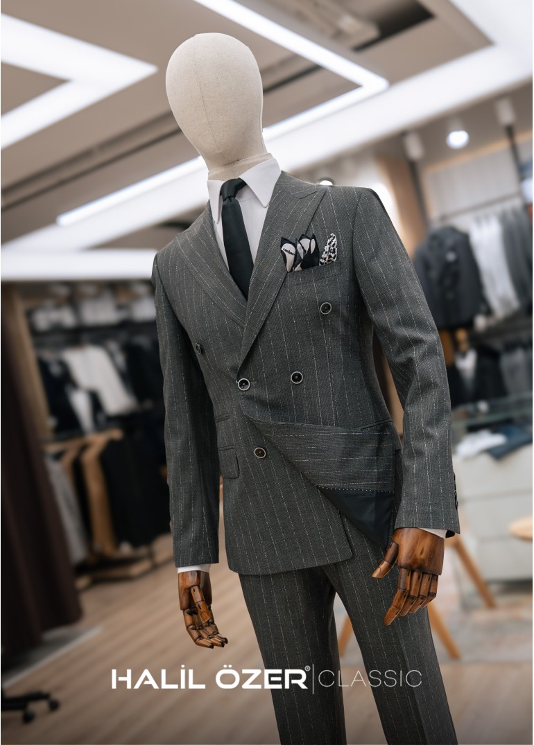 Gri Çizgili Kruvaze Takım Elbise