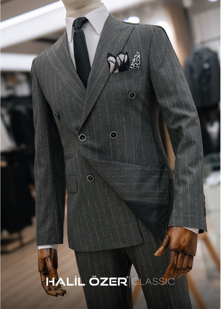 Gri Çizgili Kruvaze Takım Elbise