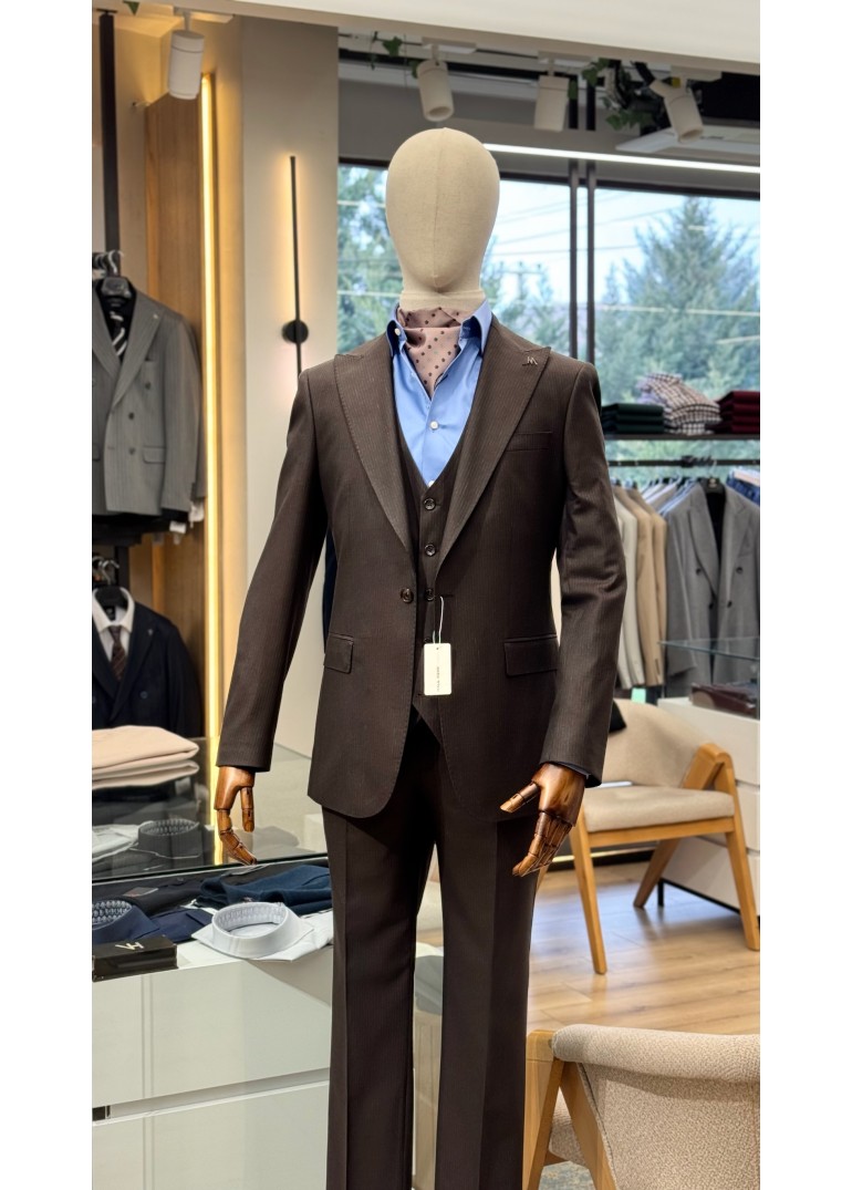 İnce Çizgi Yelekli Takım Elbise Kahverengi