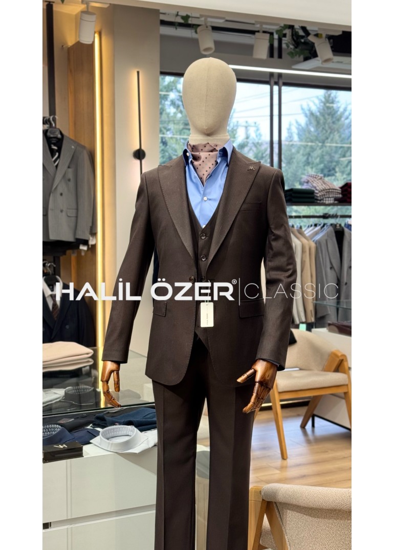 İnce Çizgi Yelekli Takım Elbise Kahverengi